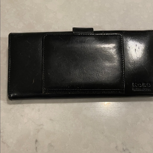 HOBO Handbags - HOBO Black Leather Clutch Wallet